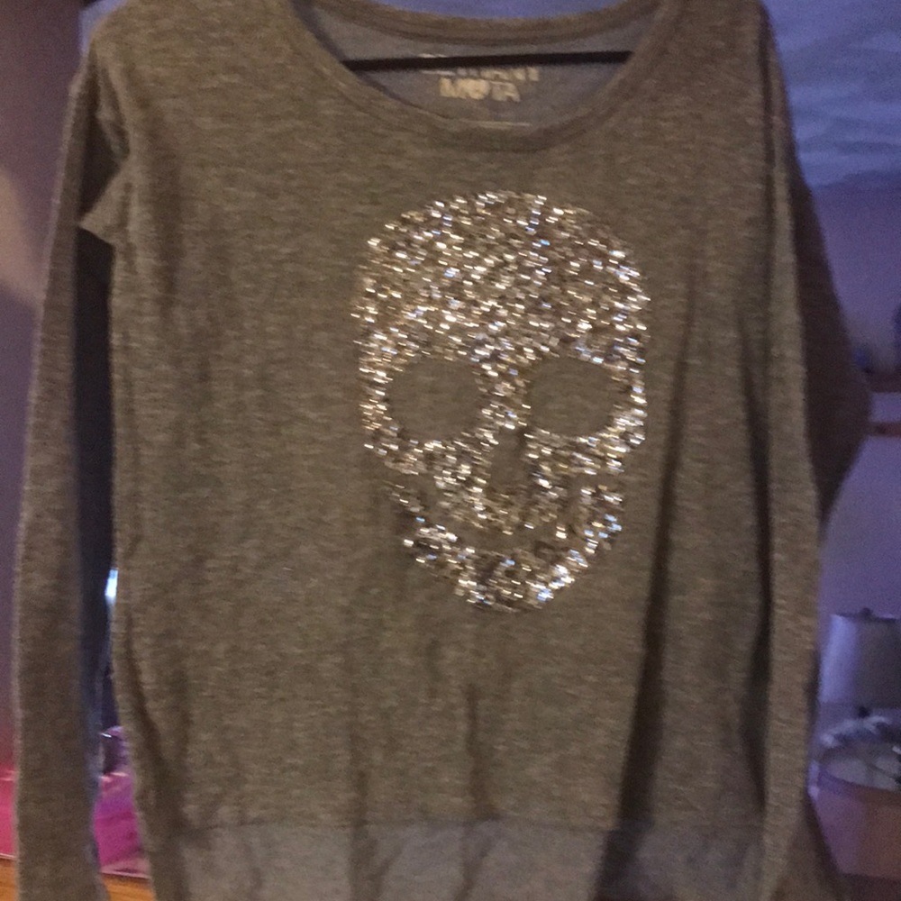 Thin sweater
